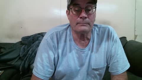 Snapshot of wbfarm chatting on February 24, 2:09 am WB Farm online show from February 24, 2:09 am