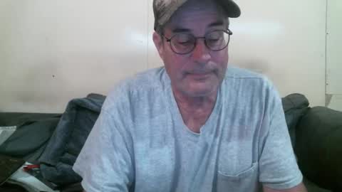 Snapshot of wbfarm chatting on March 23, 3:21 am WB Farm online show from March 23, 3:21 am