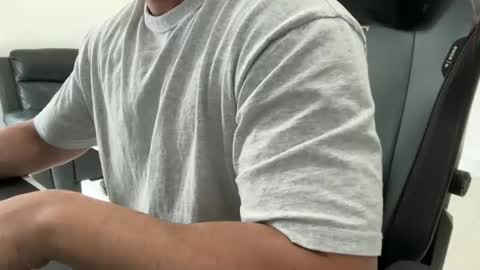 Weapon X online show from November 17, 2:17 am