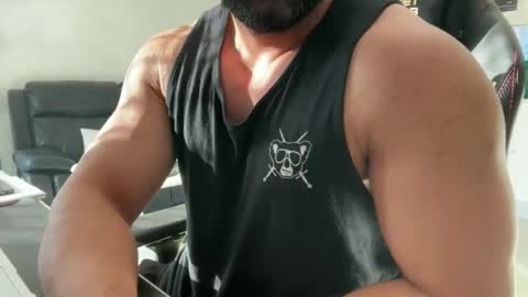 Weapon X online show from January 7, 8:33 pm