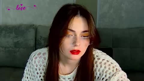 Snapshot of weareyoursun chatting on March 1, 9:26 pm Alice online show from March 1, 9:26 pm