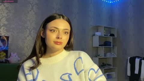 Snapshot of weareyoursun chatting on March 4, 6:03 pm Alice online show from March 4, 6:03 pm