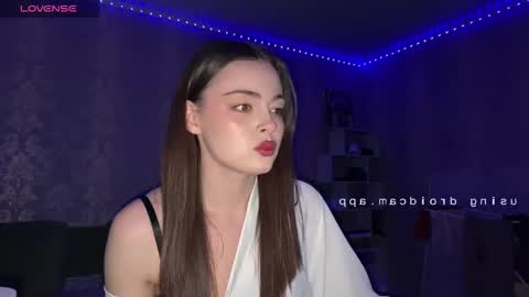Alice online show from May 10, 4:01 pm