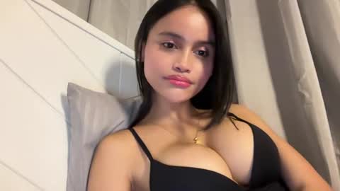 Maggie online show from July 22, 4:54 pm