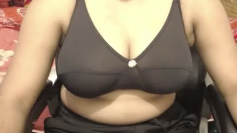 mina online show from July 12, 3:36 pm