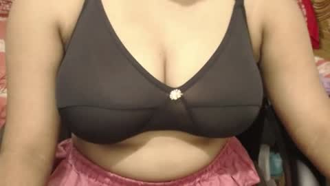 mina online show from July 13, 3:48 pm