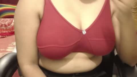 mina online show from July 19, 1:59 pm