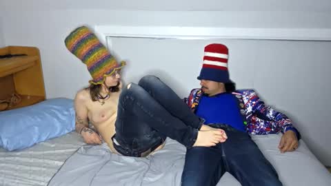 wecum2getdown online show from March 15, 6:08 am