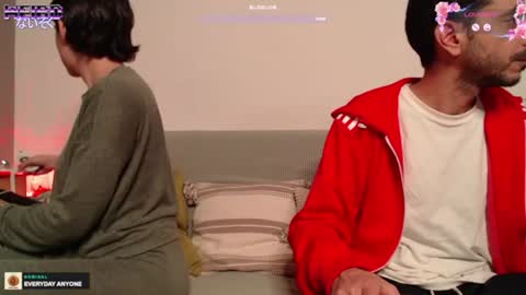 Alyssa and James online show from January 2, 11:16 pm