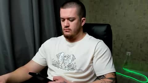 Snapshot of well_boy_ chatting on February 14, 6:59 pm well_boy_ online show from February 14, 6:59 pm