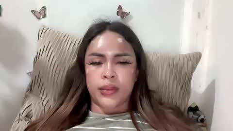 Hi Im LOVIE Please dont forget to follow and thumbs up me online show from March 14, 5:13 am