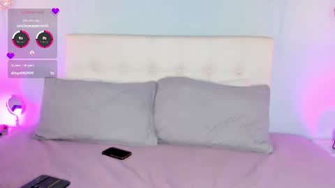 Snapshot of wendolyn_orange69_ chatting on July 7, 1:59 pm Wendolyn online show from July 7, 1:59 pm