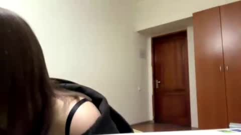 Anna online show from April 19, 4:28 pm