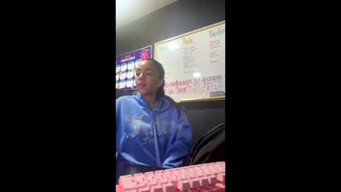 Wendy online show from May 30, 6:54 am