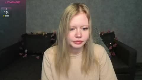 Wendy online show from May 19, 1:33 am