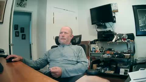 weseeyouwatching online show from September 19, 6:41 pm