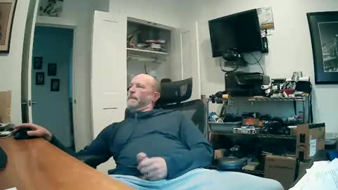 weseeyouwatching online show from December 2, 7:31 pm