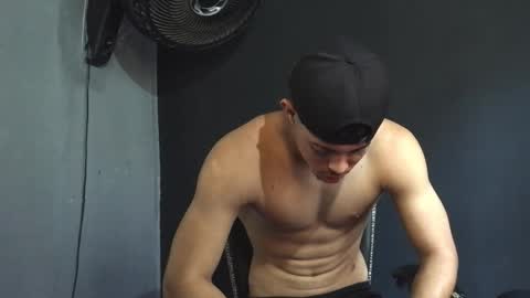 wesley_77 online show from March 7, 4:26 pm