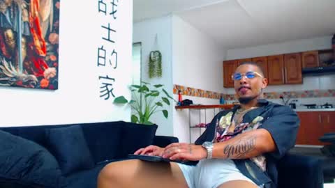 Wesley Rogger online show from April 19, 6:10 pm