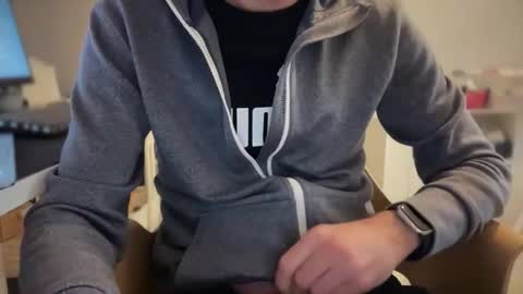 wet_adidasboy online show from February 3, 9:14 am