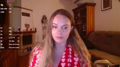 Lana online show from June 28, 7:42 pm