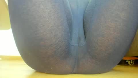 Snapshot of wet_pants2022 chatting on June 28, 12:44 pm wet_pants2022 online show from June 28, 12:44 pm