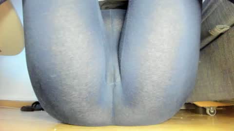 Snapshot of wet_pants2022 chatting on June 29, 9:48 pm wet_pants2022 online show from June 29, 9:48 pm