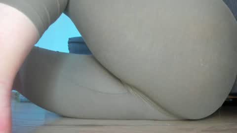 Snapshot of wet_pants2022 chatting on July 8, 7:07 pm wet_pants2022 online show from July 8, 7:07 pm
