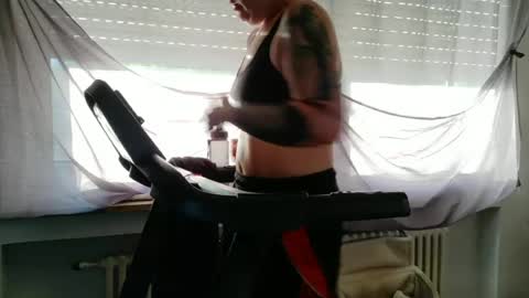 Snapshot of wetgerman2 chatting on June 19, 4:39 am Wetgerman online show from June 19, 4:39 am