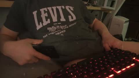 ShyGuy online show from March 4, 6:41 am