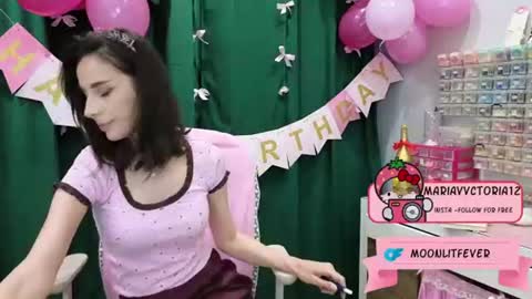 Victoria Maria online show from July 12, 5:59 pm