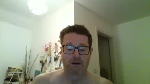 wheelbarrow70 online show from April 18, 8:53 pm