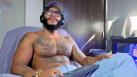 Snapshot of wheleer_green chatting on July 18, 1:59 pm Will online show from July 18, 1:59 pm