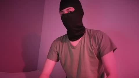 whispero_o online show from May 20, 8:15 pm