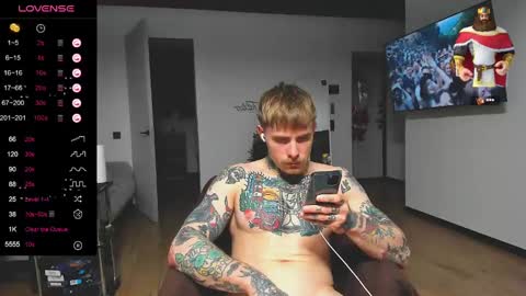 Max online show from December 19, 6:12 pm