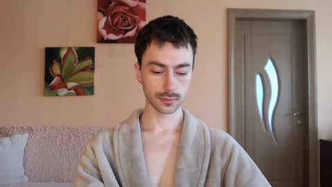 Tom online show from July 12, 12:40 pm