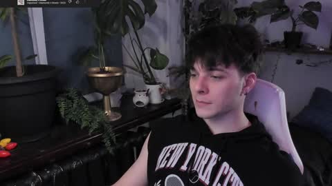 Gus online show from January 22, 6:31 pm