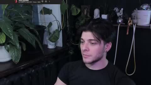 Gus online show from December 22, 9:56 pm