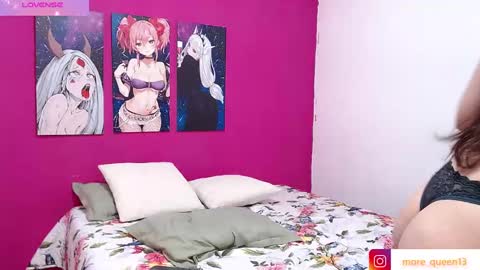 Snapshot of whites_and_black chatting on January 29, 8:35 pm whites_and_black online show from January 29, 8:35 pm