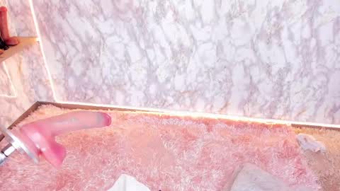 whitneyyfox online show from February 11, 3:50 am