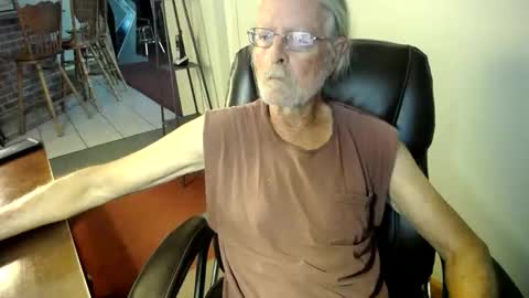 whofcares2 online show from May 28, 2:47 pm