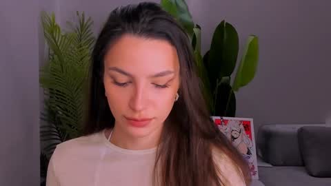 Snapshot of whoislulu chatting on December 5, 6:00 pm whoislulu online show from December 5, 6:00 pm