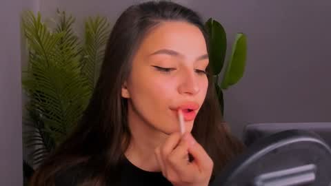 Snapshot of whoislulu chatting on January 24, 8:00 pm whoislulu online show from January 24, 8:00 pm