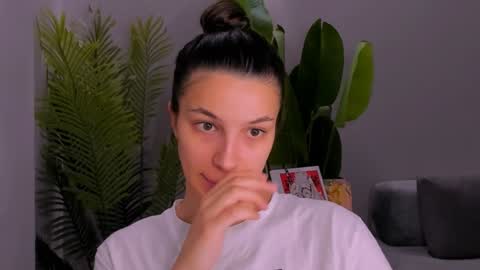 Snapshot of whoislulu chatting on January 28, 7:00 pm whoislulu online show from January 28, 7:00 pm