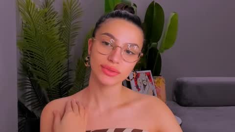 Snapshot of whoislulu chatting on January 29, 9:39 pm whoislulu online show from January 29, 9:39 pm