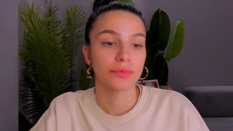 Snapshot of whoislulu chatting on January 30, 3:33 am whoislulu online show from January 30, 3:33 am