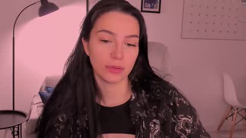 Snapshot of whoislulu chatting on February 8, 5:49 pm whoislulu online show from February 8, 5:49 pm