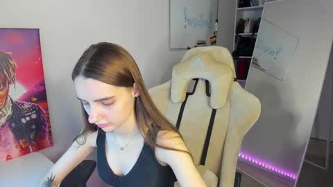 Abby  online show from January 12, 2:41 pm