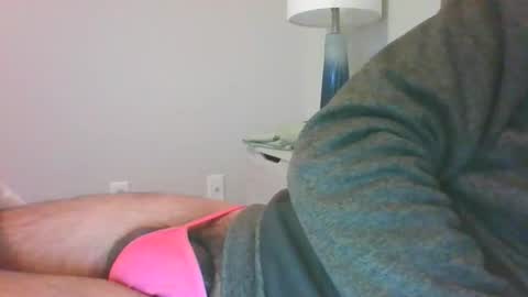 Snapshot of whymeagain0981 chatting on February 11, 5:29 pm whymeagain0981 online show from February 11, 5:29 pm