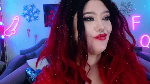 Snapshot of wickedxqueen chatting on December 30, 7:37 am Laura online show from December 30, 7:37 am